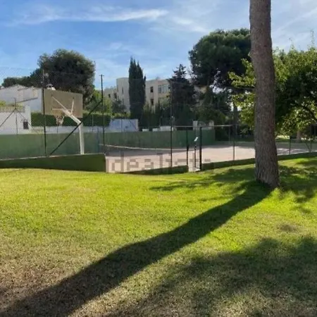 Coqueto En Calahonda